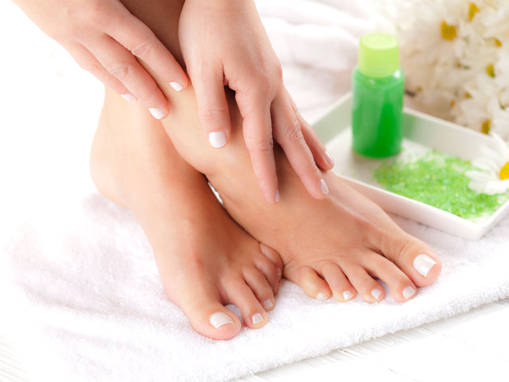 Remedies to Treat Sweaty Palms and Feet